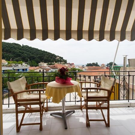 Maya Apartment Parga Exterior photo
